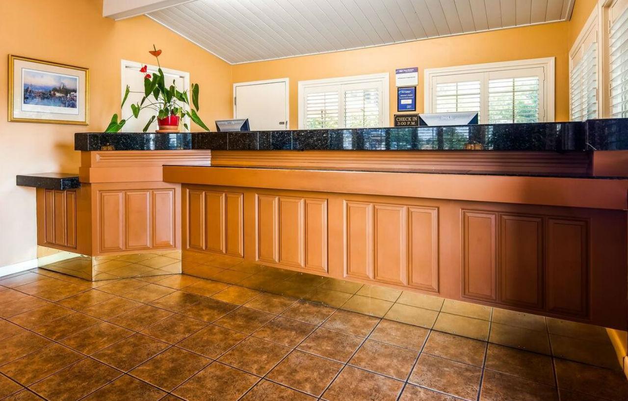 Best Western Golden Key Auburn Exterior photo